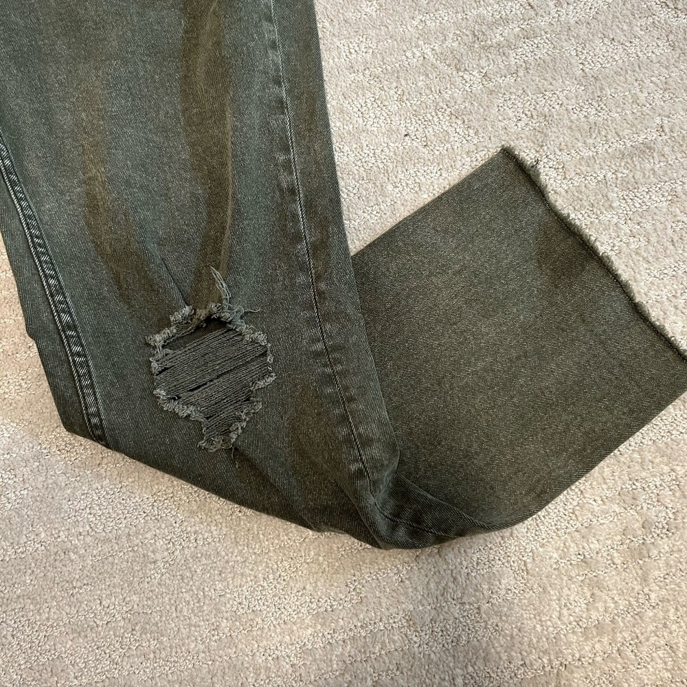 Cleo + Wolf High Rise Distressed Knee Slim Stretch Straight Jean (OLIVE) - Picture 4 of 5